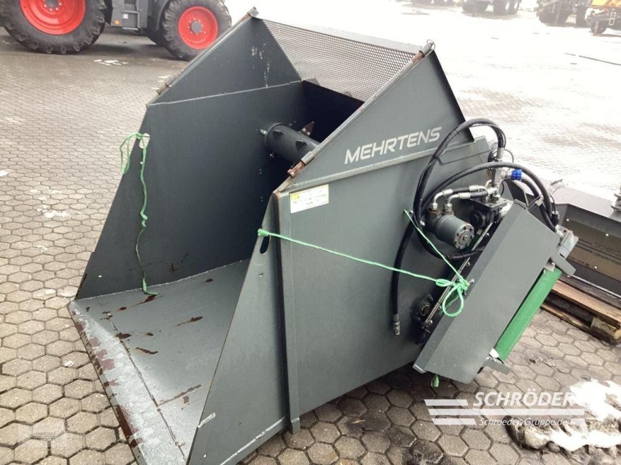 Futterverteilwagen от тип Sonstige FUTTERVERTEILER KV 1211 B | EURO ADAPTER, Gebrauchtmaschine в Norden (Снимка 1)